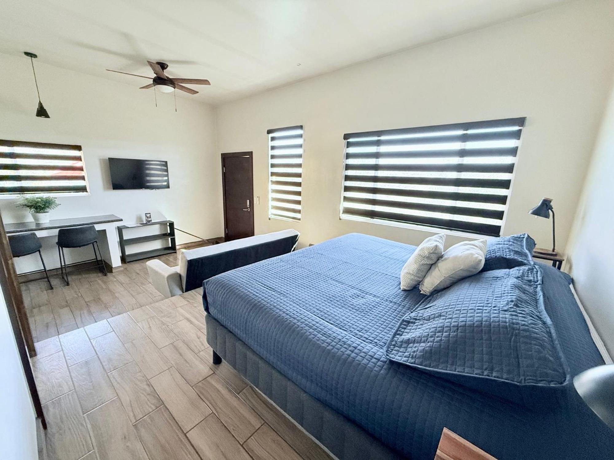 Cozy, Quiet & Pet Friendly Gated Patio Studio Ensenada Exterior foto